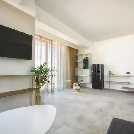 Lemon Cliff Luxury Hotel 3*