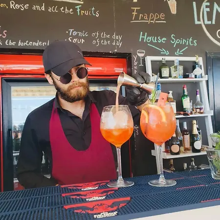 Lemon Cliff Luxury 3* Mamaia