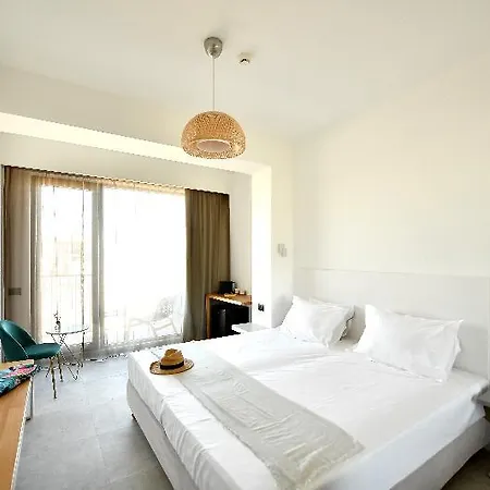 Lemon Cliff Luxury Hotel