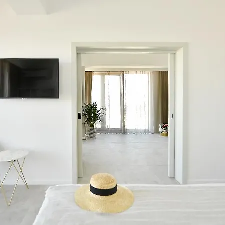 Hotel Lemon Cliff Luxury Mamaia