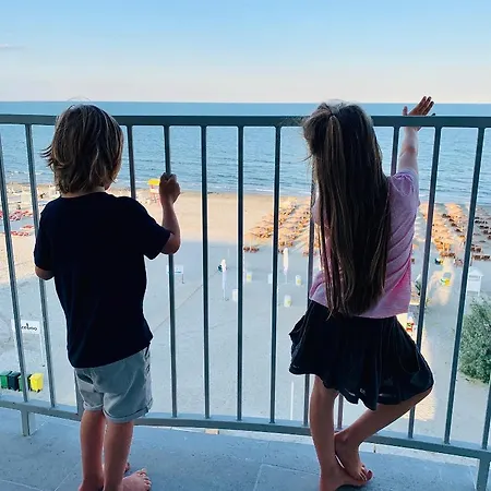 Hotel Lemon Cliff Luxury