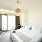 Lemon Cliff Luxury 3* מאמאיה