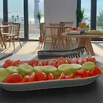 Lemon Cliff Luxury מלון מאמאיה