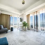 Lemon Cliff Luxury מלון 3*